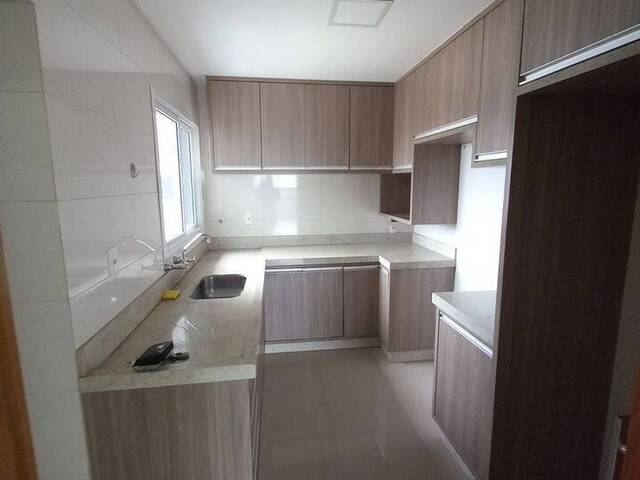 Apartamento para Locação em Arapongas - 4