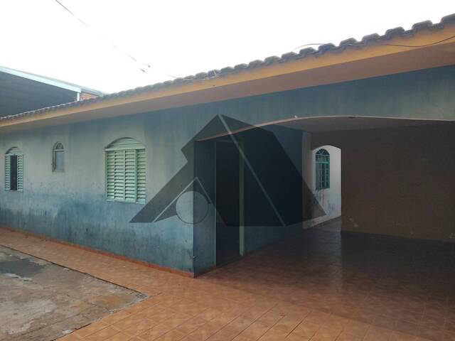 #269 - Casa para Locação em Arapongas - PR
