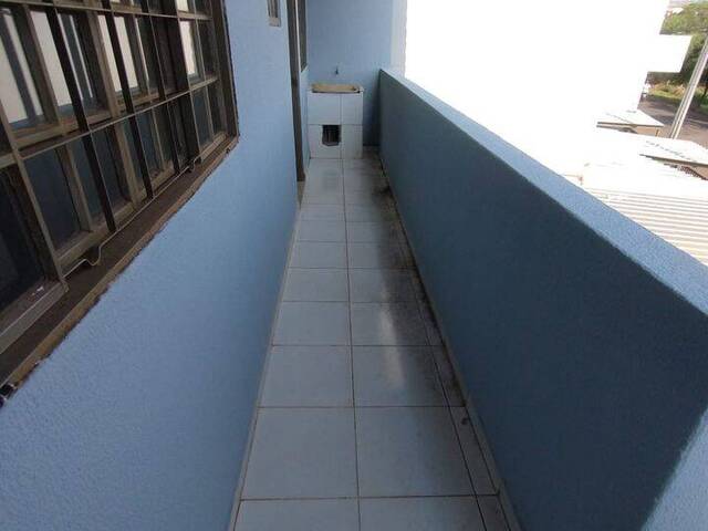 #39 - Apartamento para Locação em Arapongas - PR - 3