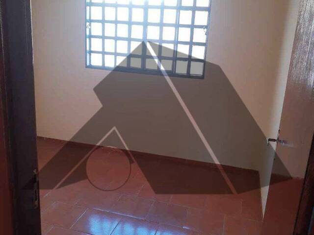 Casa para Locação em Arapongas - 2