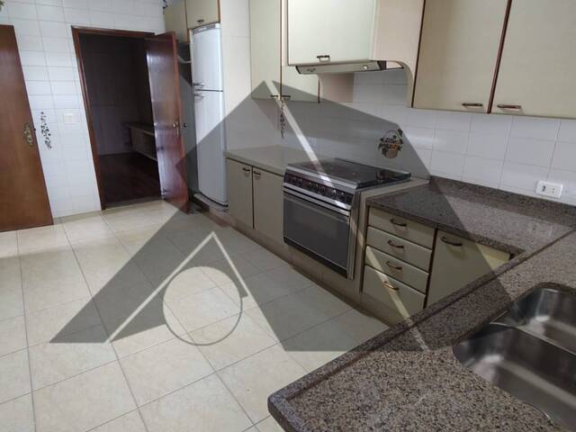 #372 - Apartamento para Locação em Arapongas - PR - 2