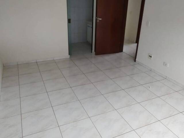#460 - Apartamento para Locação em Arapongas - PR - 2
