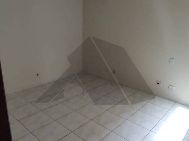 #466 - Apartamento para Locação em Arapongas - PR - 3