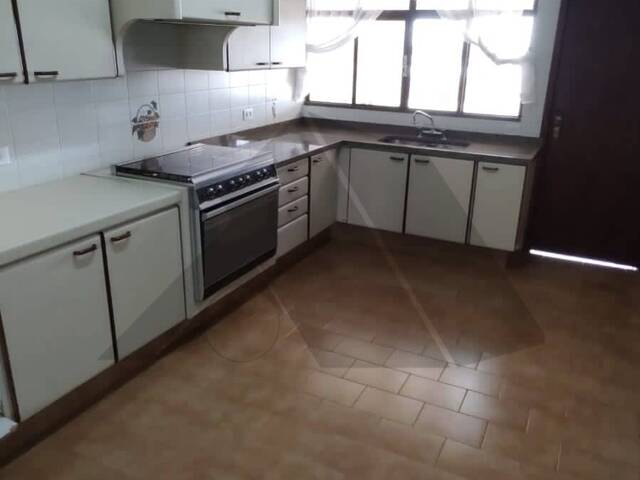 #187 - Apartamento para Locação em Arapongas - PR