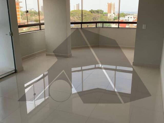 #512 - Apartamento para Locação em Arapongas - PR - 2