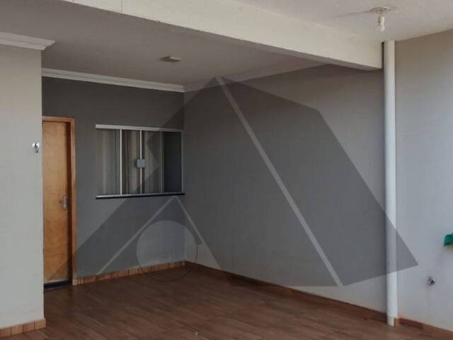 #528 - Casa para Locação em Arapongas - PR - 2