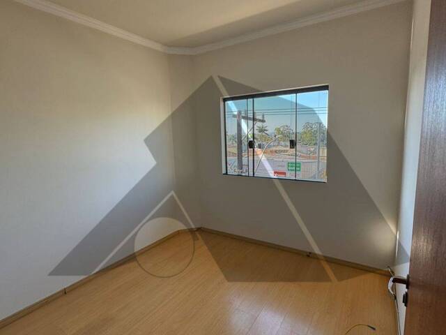 Apartamento para Locação em Arapongas - 2