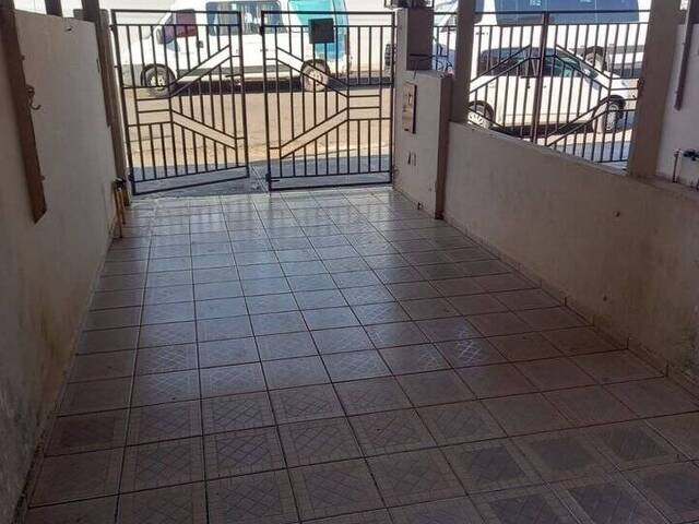 Apartamento para Locação em Arapongas - 2