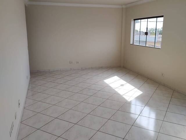 Apartamento para Locação em Arapongas - 2