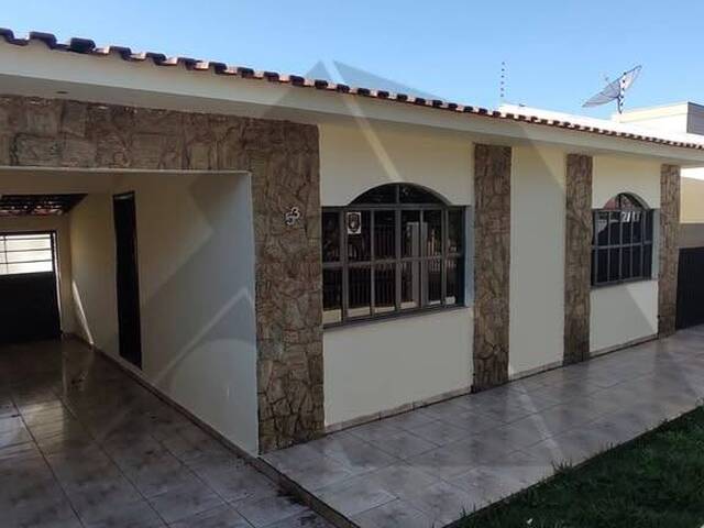 Casa para Locação em Arapongas - 2