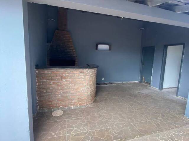 #586 - Casa para Locação em Arapongas - PR