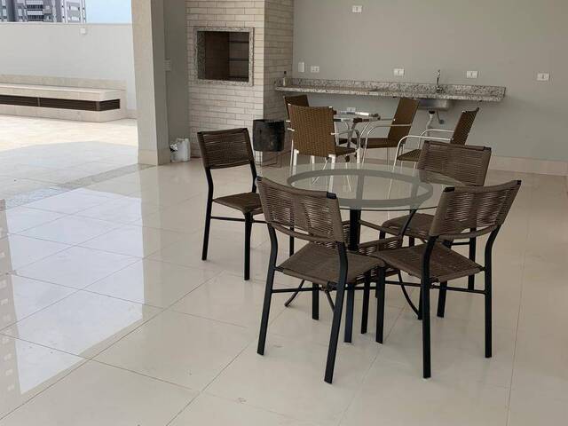#599 - Apartamento para Locação em Arapongas - PR