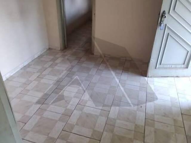 #202 - Casa para Locação em Arapongas - PR
